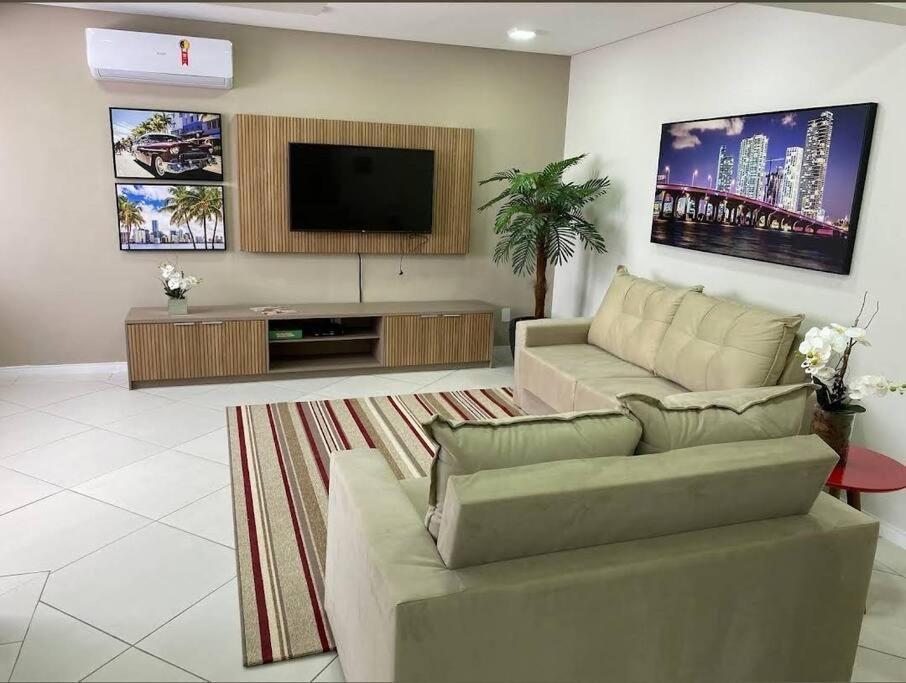 Bookln'Beatles- Spot Residence Miami 708 Араракуара Екстериор снимка